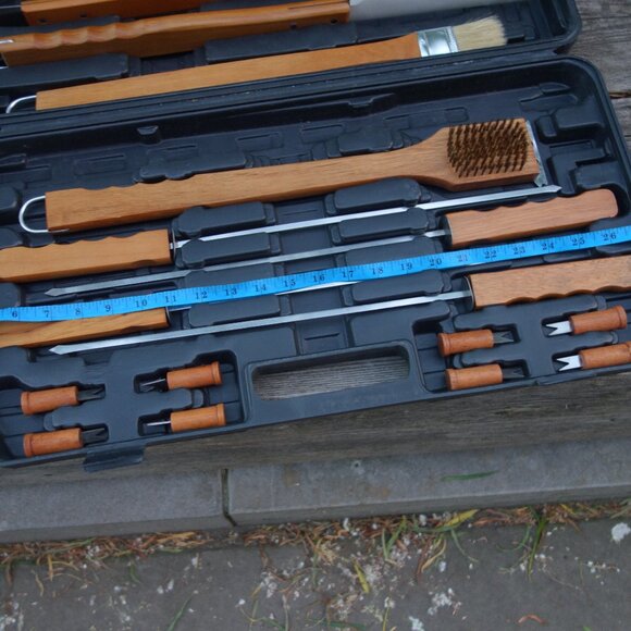 Nice Wood Handle BBQ Set with Plastic Carrying Case Like New! - Picture 6 of 16